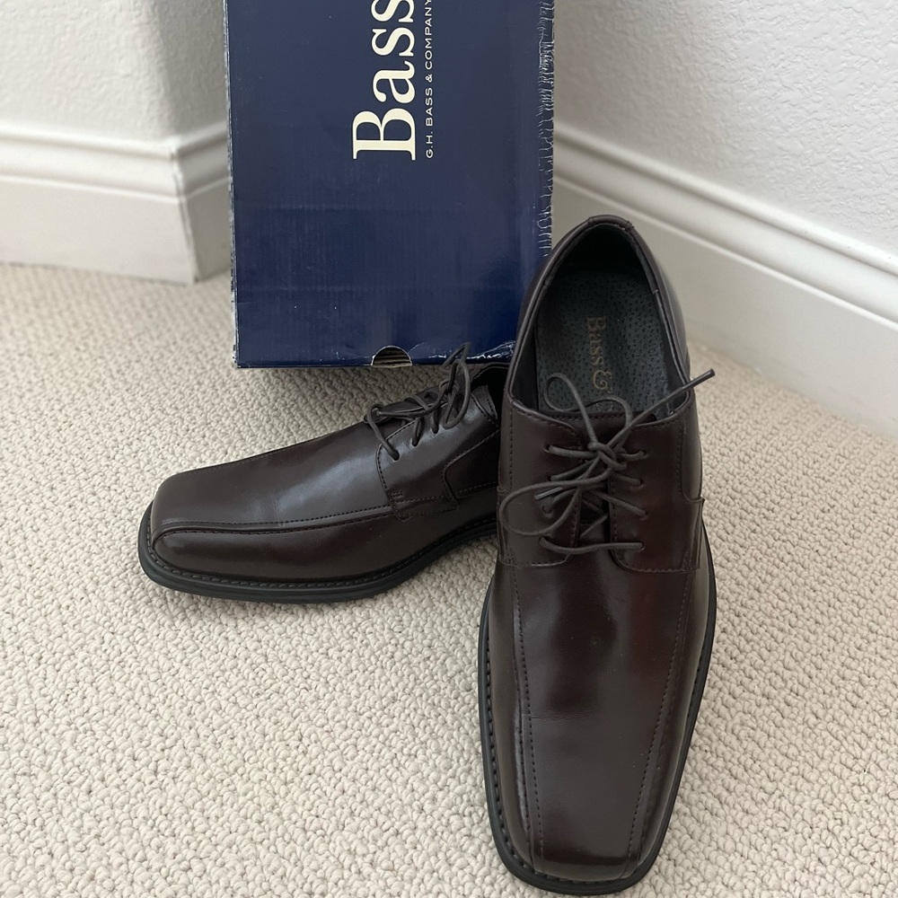 EUC G.H. BASS & COMPANY ALBANY BROWN LACE UP